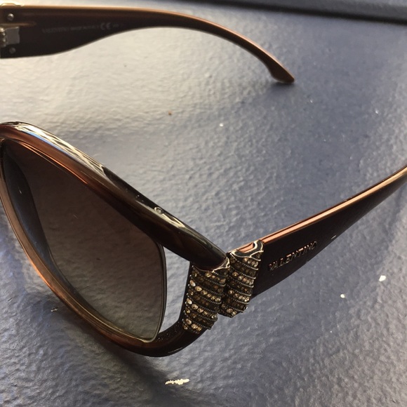 Valentino shades - Picture 2 of 7